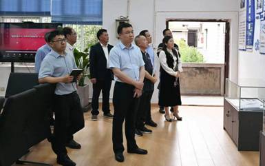 曹鑫校长、刘铁峰副校长一行莅临经济与...