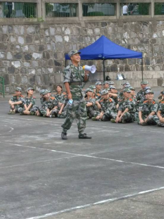 mmexport1506492424867